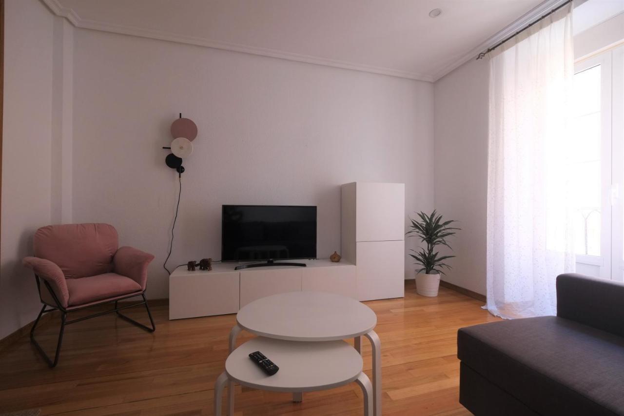 Camino De Santiago En Casco Historico Apartment Burgo Екстериор снимка