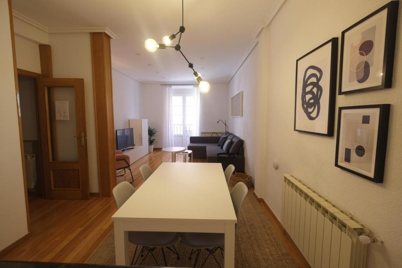 Camino De Santiago En Casco Historico Apartment Burgo Екстериор снимка