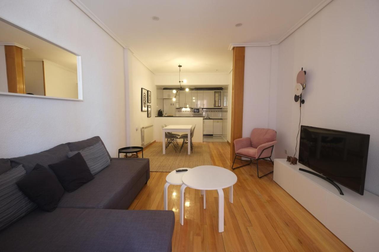 Camino De Santiago En Casco Historico Apartment Burgo Екстериор снимка